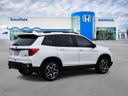 Used 2022 Honda Passport Elite image 3