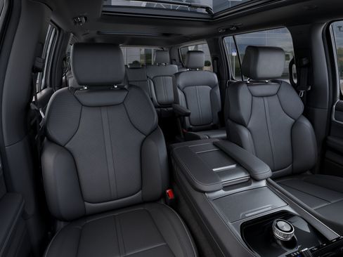 New 2025 Jeep Wagoneer Series III w/ Premium Group I AWD/4WD image 26