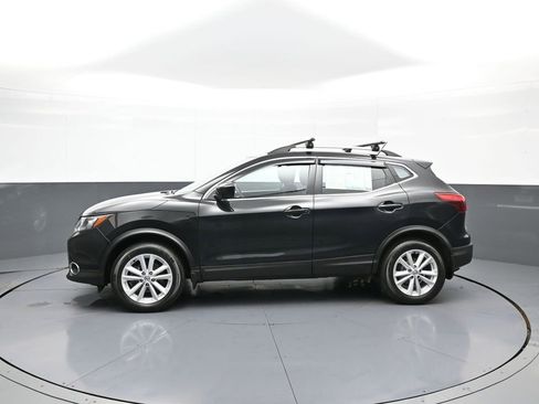 Used 2017 Nissan Rogue Sport S w/ S Appearance Package FWD image 9