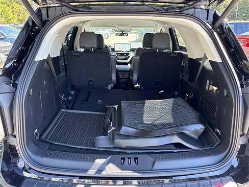 New 2026 Ford Explorer Active w/ Active Comfort Package image 13