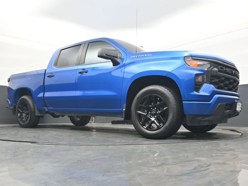 Used 2023 Chevrolet Silverado 1500 Custom image 24