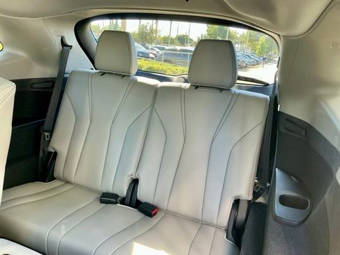Certified 2023 Acura MDX FWD w/ Technology Package image 12