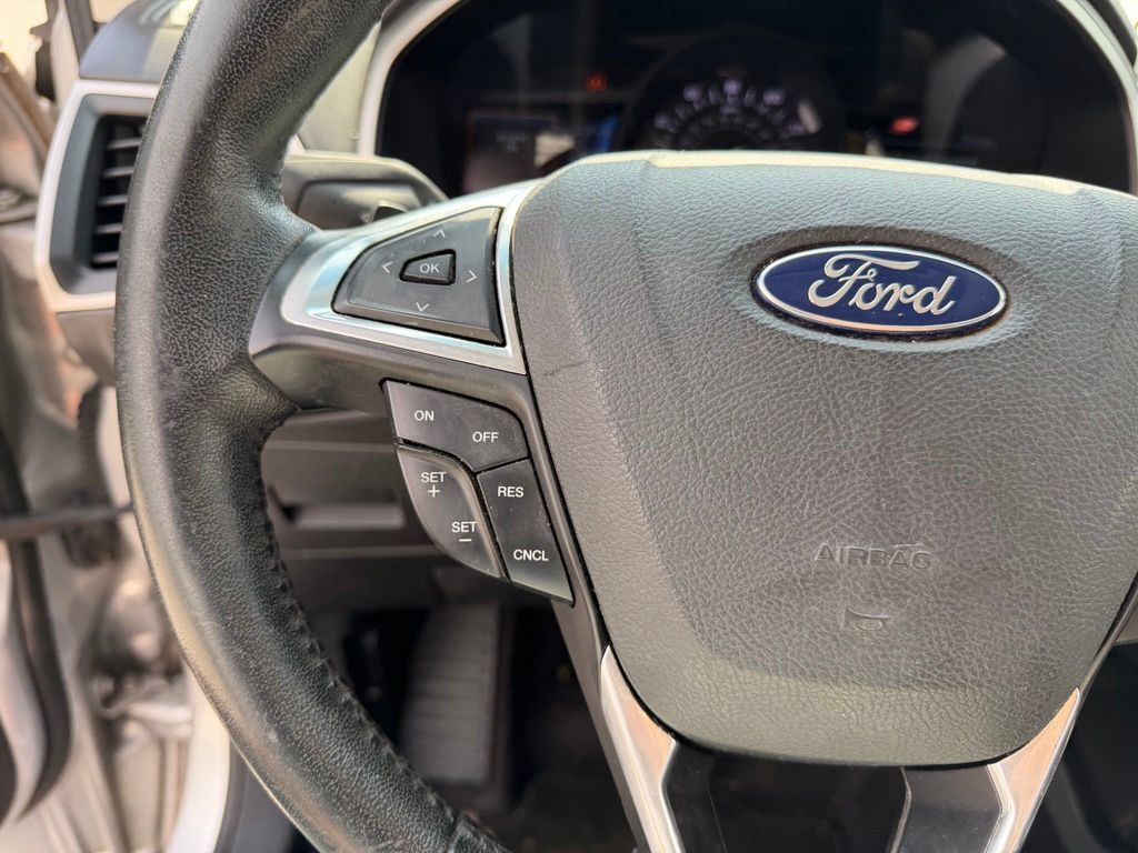 Used 2016 Ford Edge SEL w/ Equipment Group 201A FWD image 26