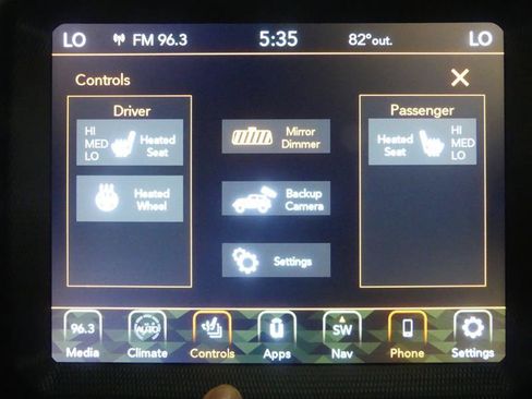 Used 2023 Jeep Wrangler Unlimited Sahara w/ Cold Weather Group AWD/4WD image 13