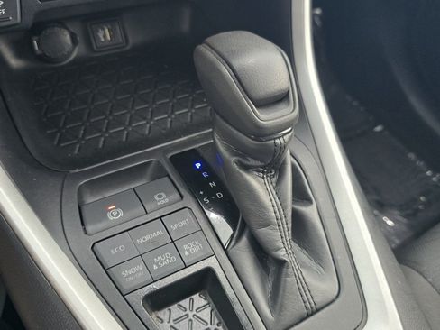 Certified 2024 Toyota RAV4 XLE AWD/4WD image 27