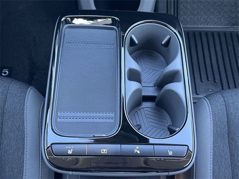 New 2026 Hyundai Ioniq 5 SE image 16