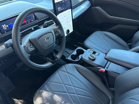 Certified 2023 Ford Mustang Mach-E Select RWD image 3