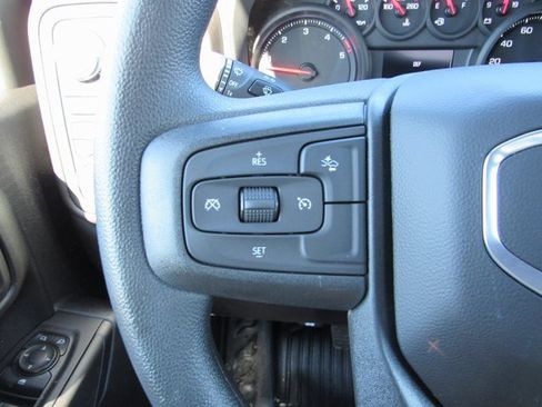 Certified 2025 GMC Sierra 2500 Pro w/ Convenience Package image 15