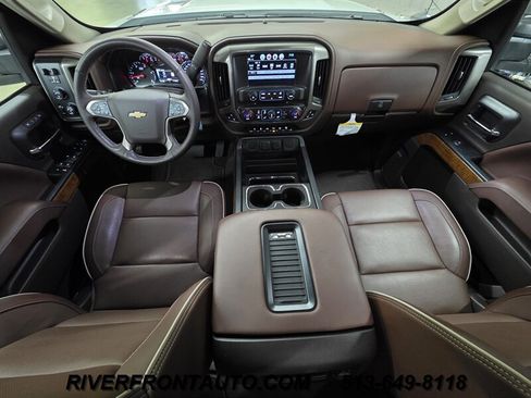 Used 2018 Chevrolet Silverado 3500 High Country w/ Duramax Plus Package AWD/4WD image 14