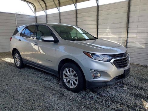 Used 2020 Chevrolet Equinox LT image 1