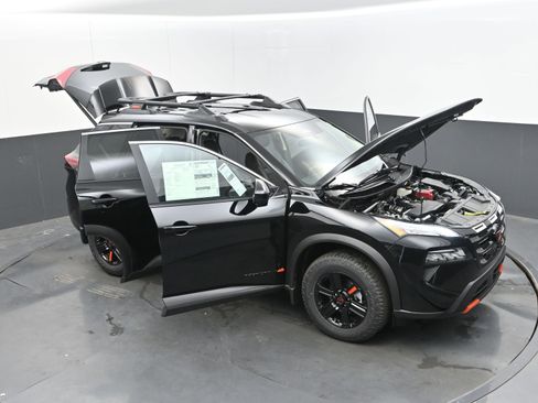 New 2026 Nissan Rogue SV image 39