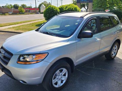 Used 2009 Hyundai Santa Fe GLS FWD image 10