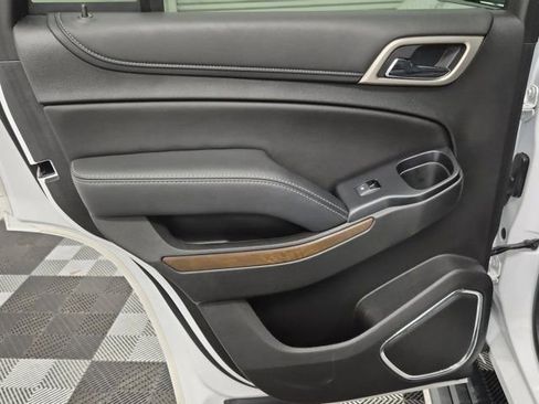 Used 2019 GMC Yukon Denali w/ Denali Ultimate Package image 17