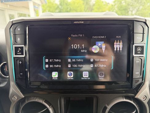 Used 2017 Jeep Wrangler Unlimited Sport AWD/4WD image 33