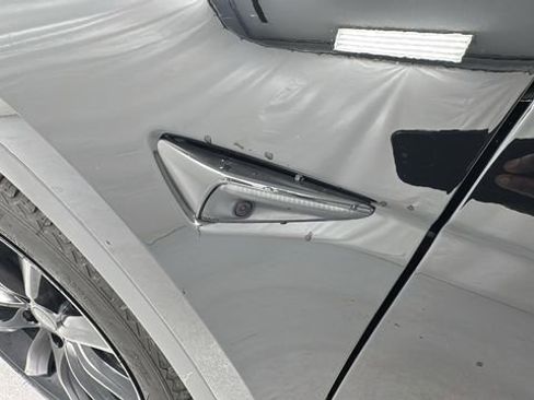 Used 2021 Tesla Model Y Performance image 31