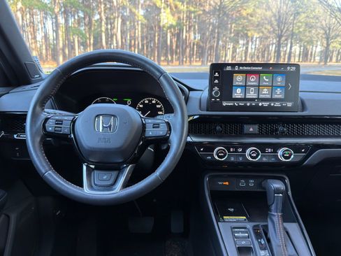 Used 2024 Honda CR-V Sport Touring image 3