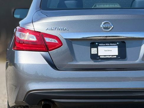 Used 2017 Nissan Altima 2.5 S w/ Power Driver Seat Package image 13