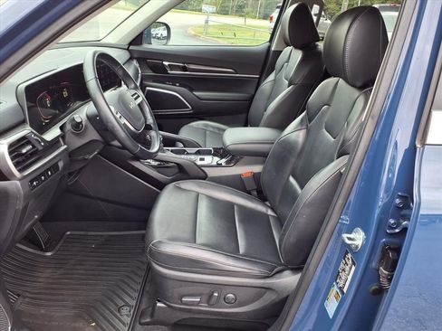 Used 2024 Kia Telluride S w/ S Sunroof Package image 12
