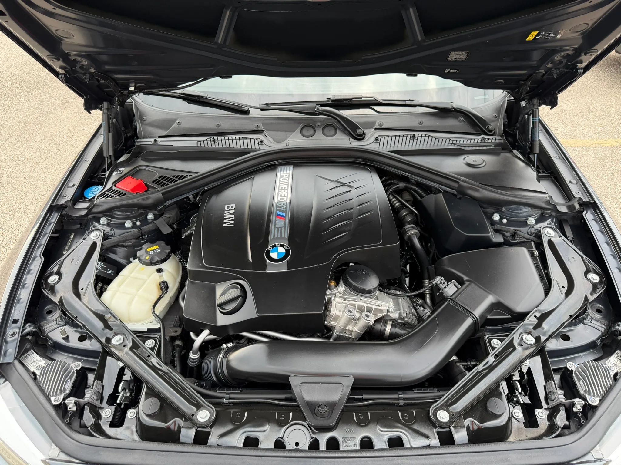 Used 2018 BMW M2 RWD image 44