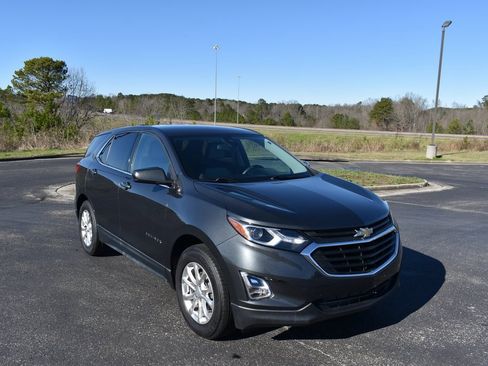 Used 2020 Chevrolet Equinox LT image 1