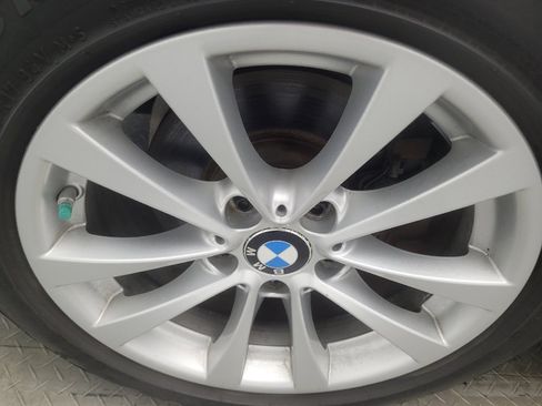 Used 2018 BMW 320i Sedan w/ Convenience Package RWD image 31