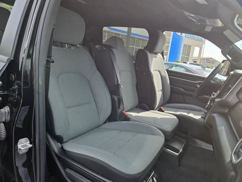 Used 2022 RAM 1500 Big Horn AWD/4WD image 25