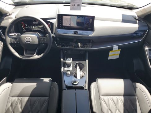 New 2026 Nissan Rogue Platinum AWD/4WD image 19