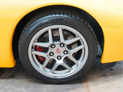 Used 2002 Chevrolet Corvette Z06 w/ Memory Pkg RWD image 52