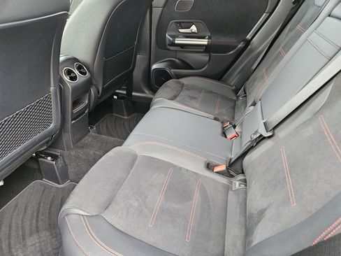 Certified 2025 Mercedes-Benz GLA 250 image 28