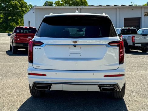 Used 2022 Cadillac XT6 Premium Luxury AWD/4WD image 4