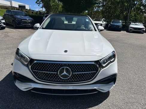 Used 2024 Mercedes-Benz E 350 4MATIC Sedan image 2