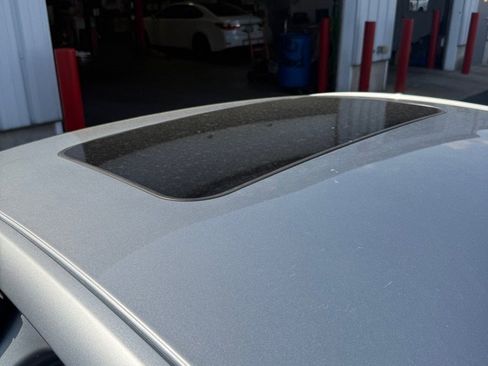 Used 2020 Ford Fusion Titanium FWD image 8