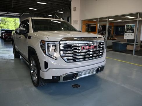 New 2026 GMC Sierra 1500 Denali AWD/4WD image 3