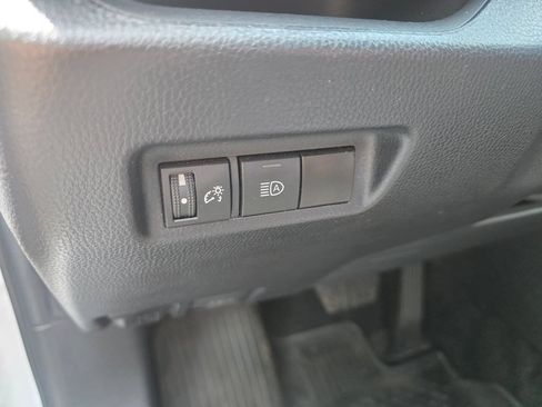 Certified 2023 Toyota RAV4 LE AWD/4WD image 19