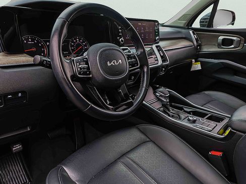 Certified 2023 Kia Sorento S w/ Panoramic Sunroof Package AWD/4WD image 7