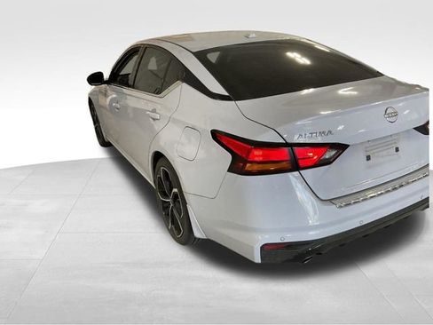 Used 2023 Nissan Altima 2.5 SR image 5