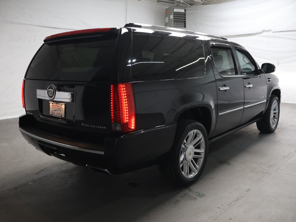 Used 2013 Cadillac Escalade ESV Platinum RWD image 7