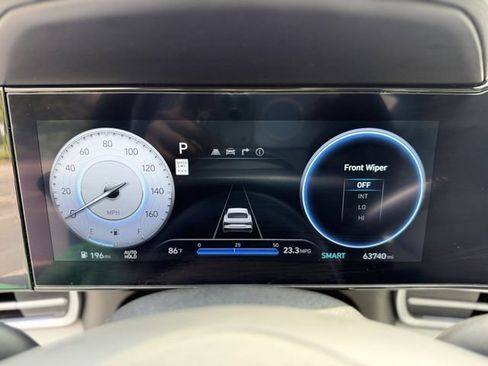 Used 2024 Hyundai Elantra Limited FWD image 15