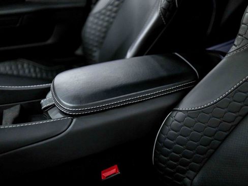 Used 2016 Aston Martin Vanquish Coupe image 57