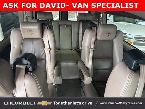 Used 2018 Chevrolet Express 2500 Work Van w/ Enhanced Convenience Package image 13