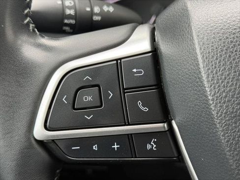 Certified 2024 Toyota Highlander XLE AWD/4WD image 26