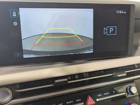 Used 2025 Hyundai Tucson SEL FWD image 26