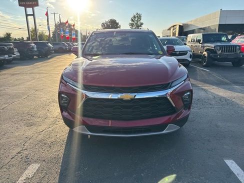 Used 2024 Chevrolet Blazer LT w/ Convenience Package AWD/4WD image 11