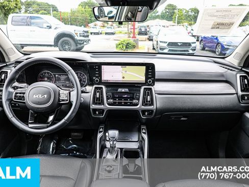 Used 2023 Kia Sorento S w/ Panoramic Sunroof Package AWD/4WD image 27