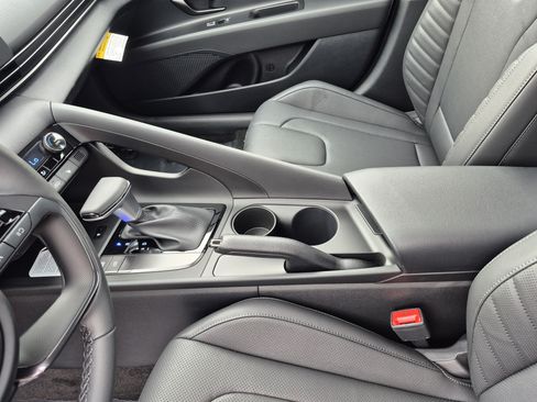 New 2026 Hyundai Elantra SEL Sport FWD image 21