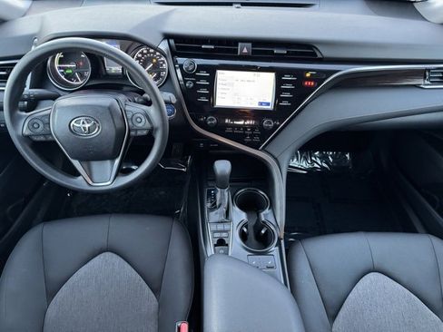Certified 2018 Toyota Camry LE image 10