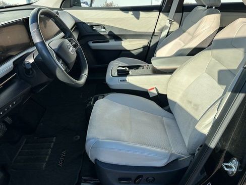 Used 2024 Nissan Ariya AWD image 16