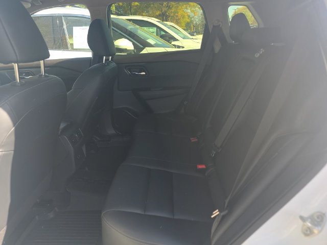 Certified 2023 Nissan Rogue SL AWD/4WD image 3