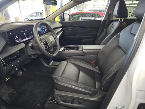Used 2025 Nissan Murano SV AWD/4WD image 8
