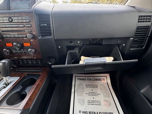 Used 2011 Nissan Titan SL w/ SL Technology Pkg image 29